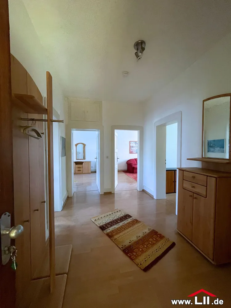 3 Zimmer Wohnung mit 135 m² in Frankfurt am Main – Bild 2