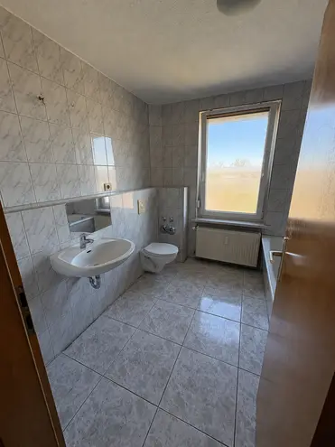 4 Zimmer Wohnung mit 96 m² in Halle (Saale) – Bild 6