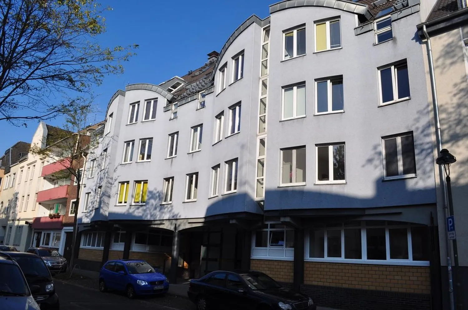 2 Zimmer Wohnung mit 78 m² in Düsseldorf – Bild 2