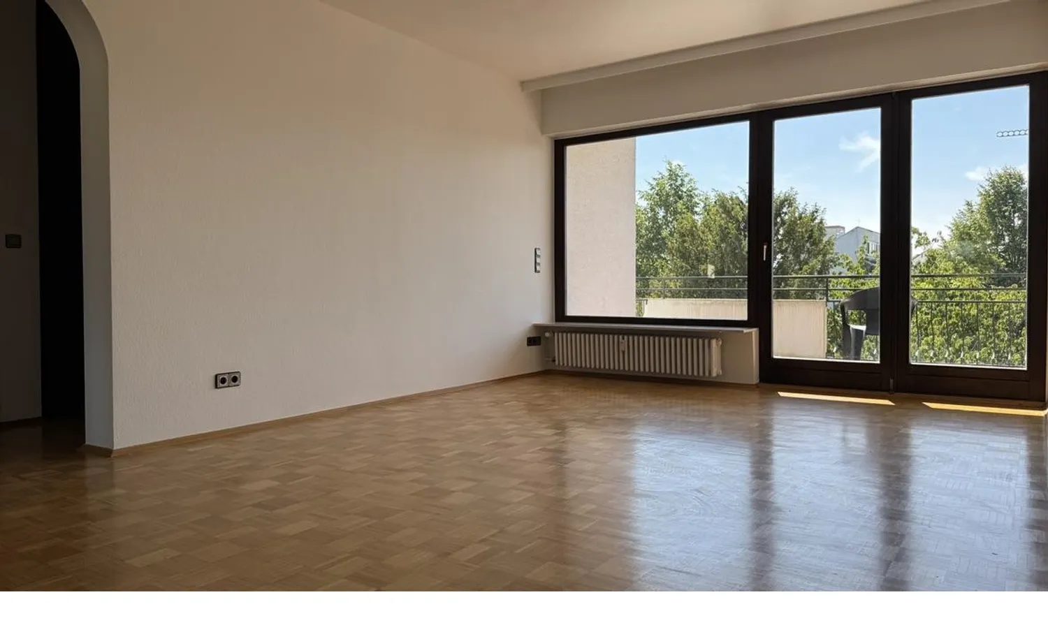 4 room apartment with 120 m² in Frankfurt am Main – Photo 1