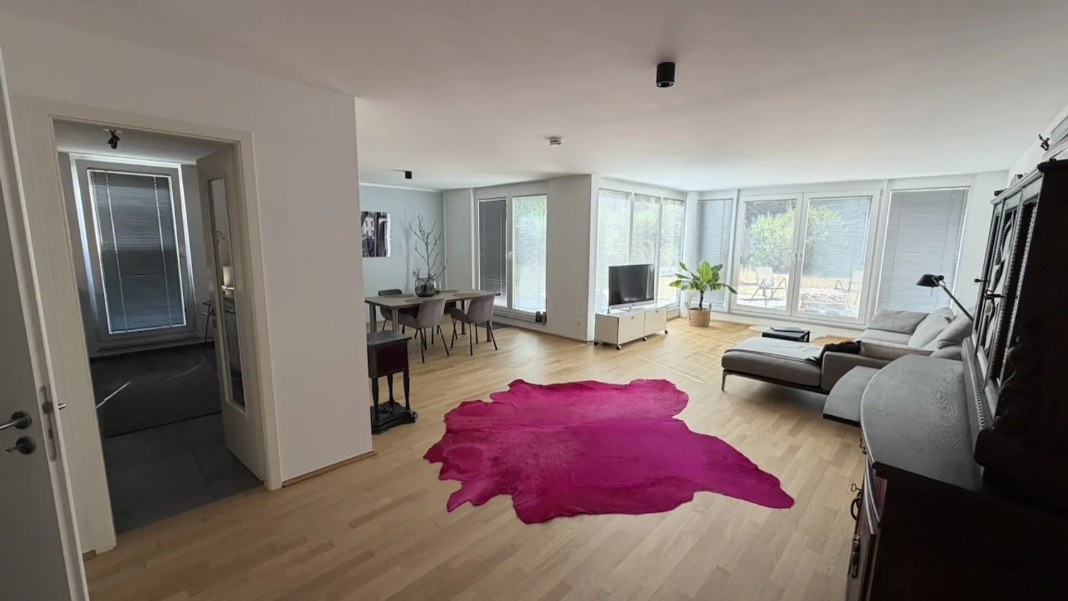 4 Zimmer Wohnung mit 136 m² in Aachen – Bild 1