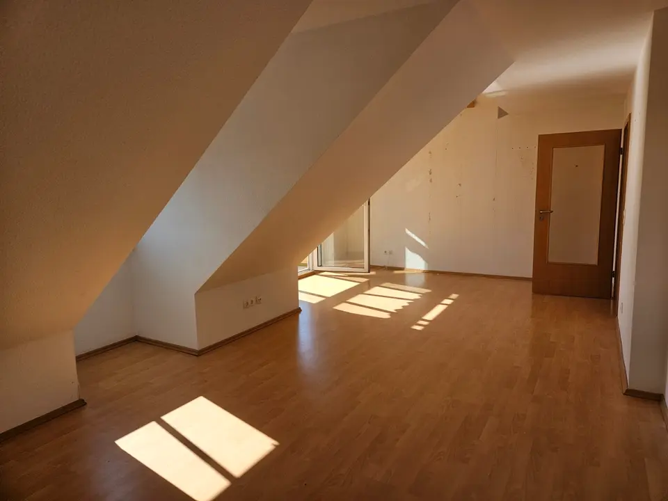 3 Zimmer Wohnung mit 68 m² in Merseburg – Bild 2