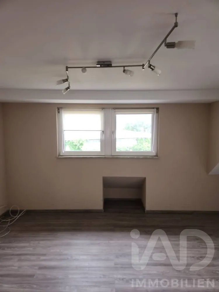 10 Zimmer Haus mit 240 m² in Saarbrücken – Bild 3