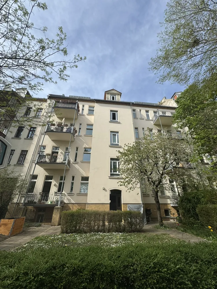 4 Zimmer Wohnung mit 144 m² in Leipzig – Bild 2