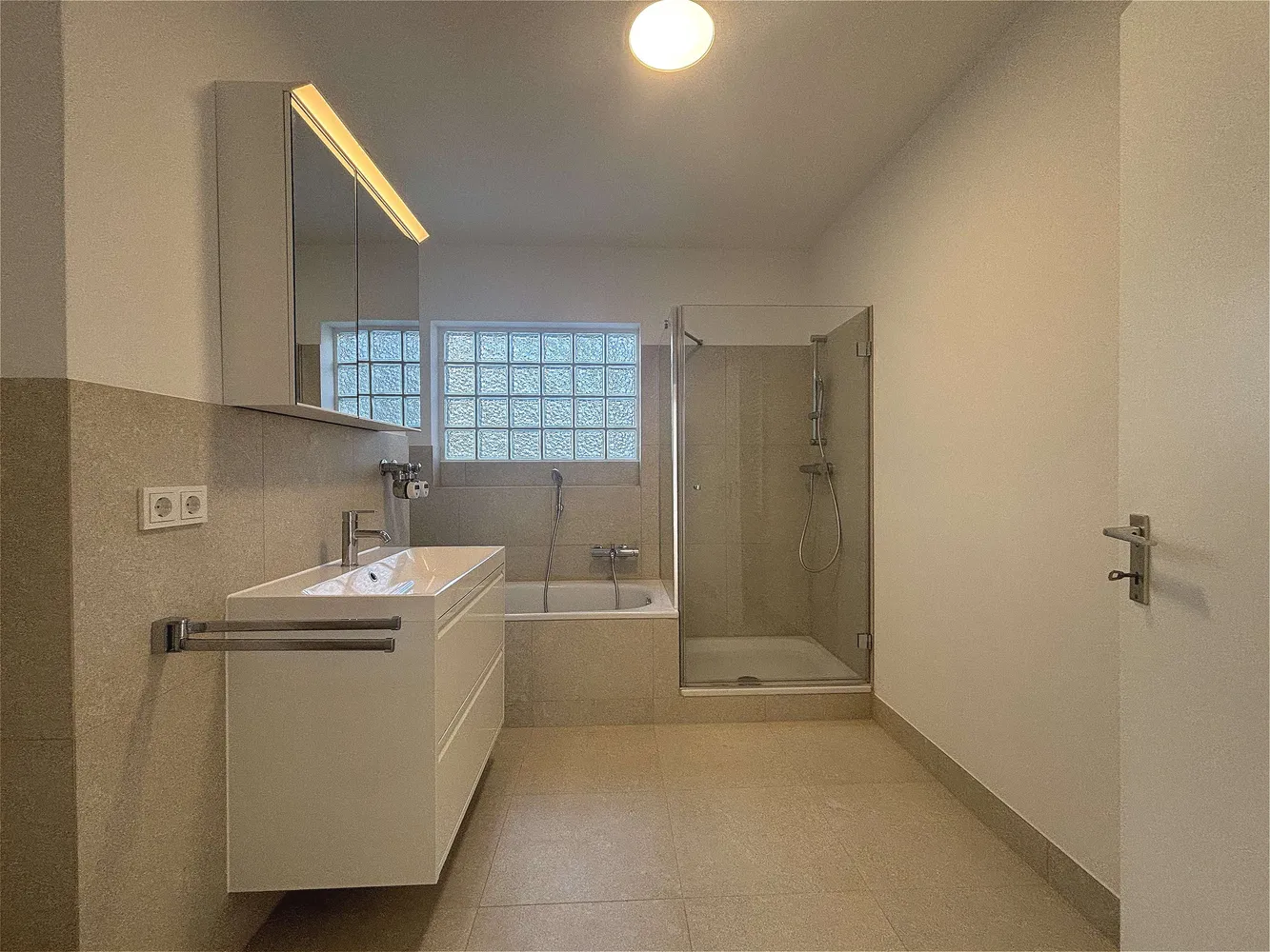 3 Zimmer Wohnung mit 90 m² in Frankfurt am Main – Bild 7