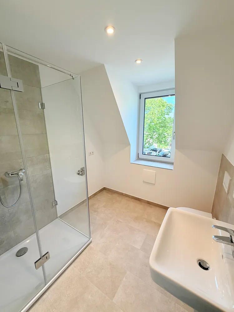 2 Zimmer Wohnung mit 87 m² in Wiesbaden – Bild 7