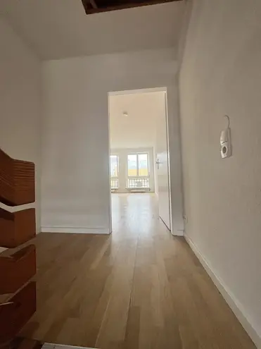 3 room apartment with 100 m² in Wiesbaden – Photo 3