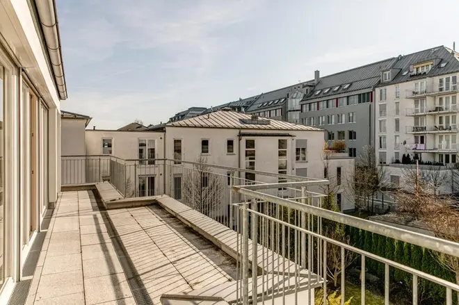3 Zimmer Wohnung mit 115 m² in München – Bild 4