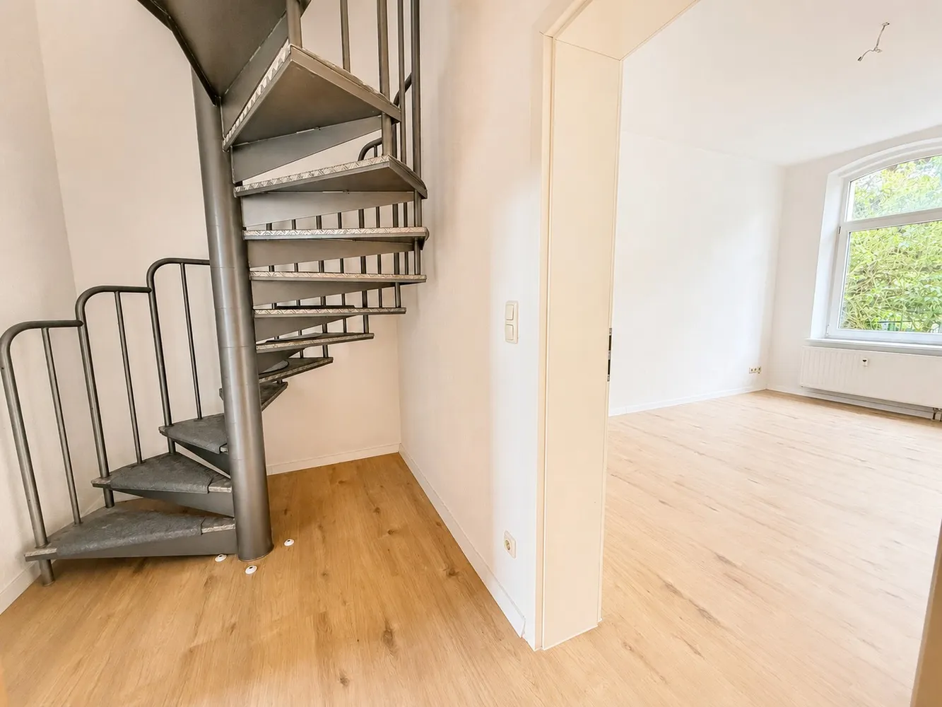 2 Zimmer Wohnung mit 61 m² in Plauen – Bild 3