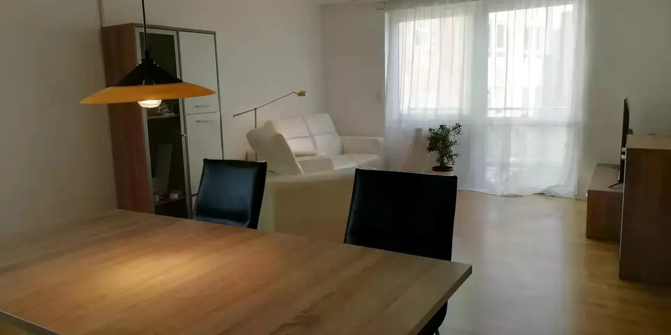 2 Zimmer Wohnung mit 70 m² in Fürth – Bild 2
