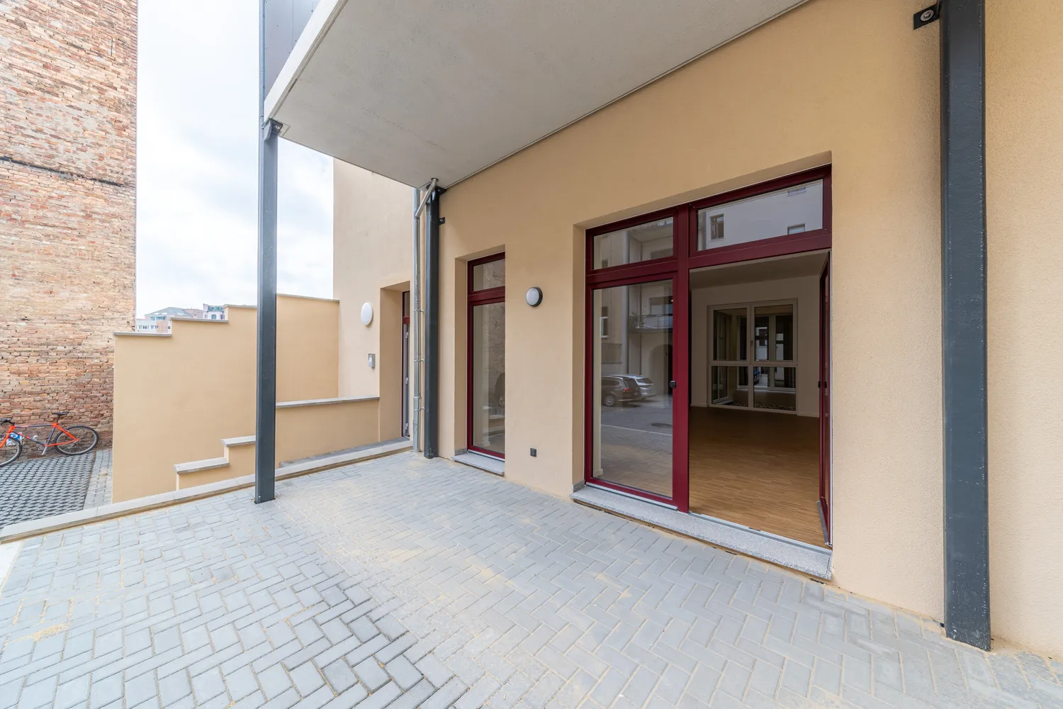 1 Zimmer Wohnung mit 90 m² in Halle (Saale) – Bild 4