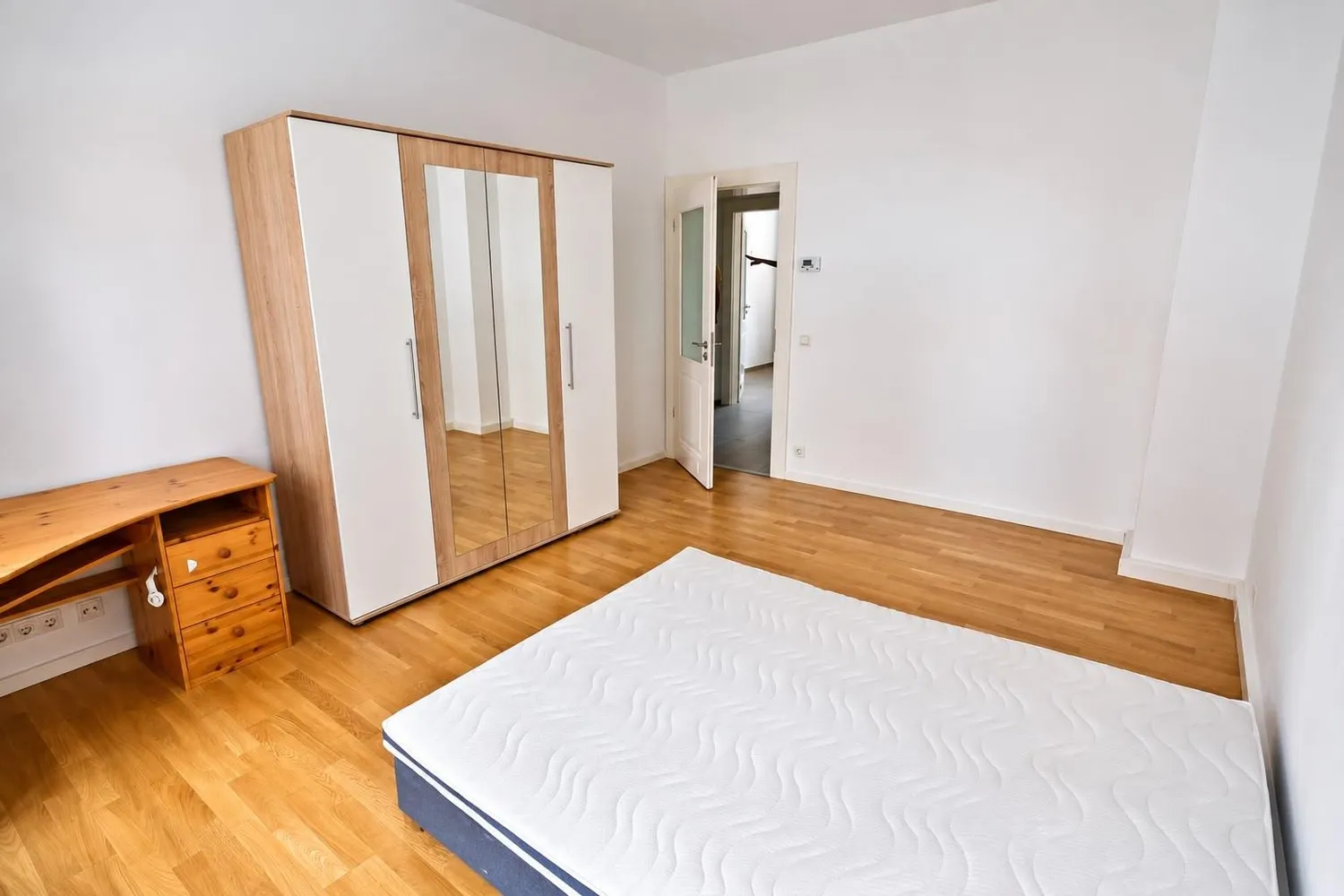 4 Zimmer Wohnung mit 96 m² in Nürnberg – Bild 12