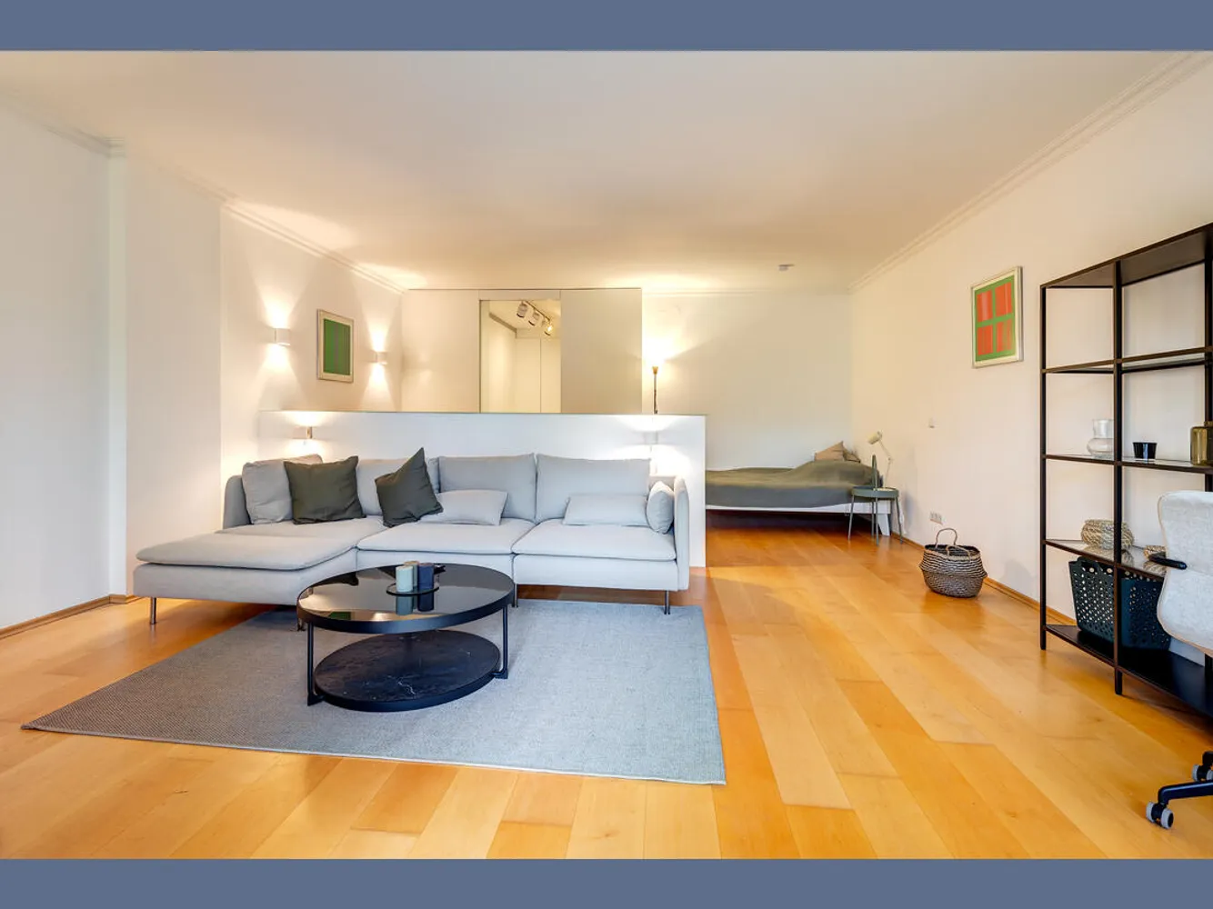1 room apartment with 66 m² in Munich – Photo 1