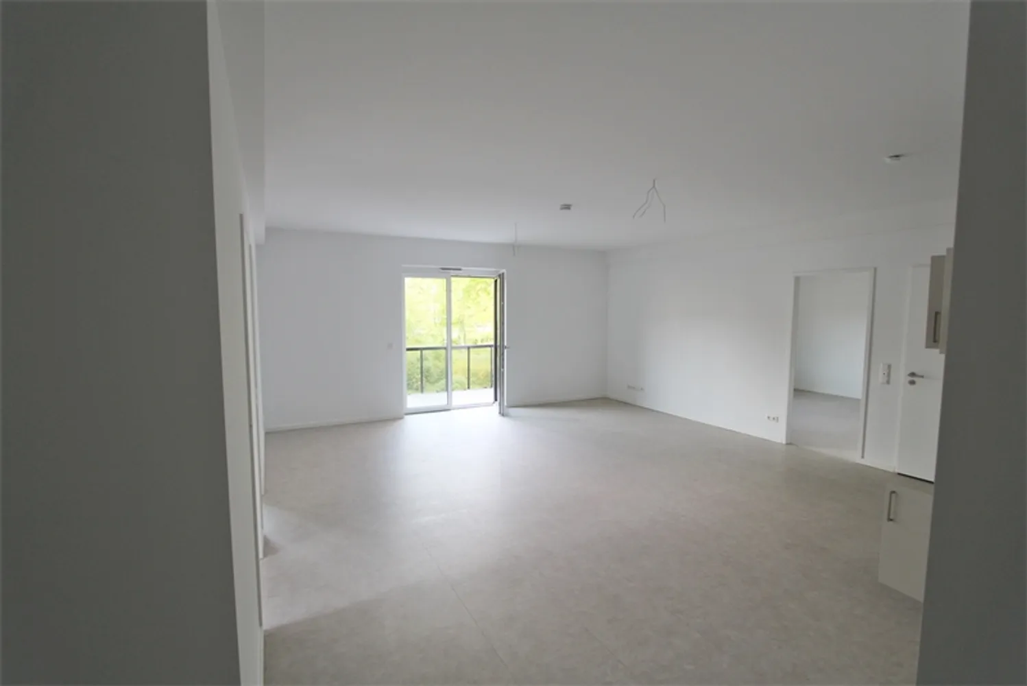 4 Zimmer Wohnung mit 99 m² in Berlin – Bild 1