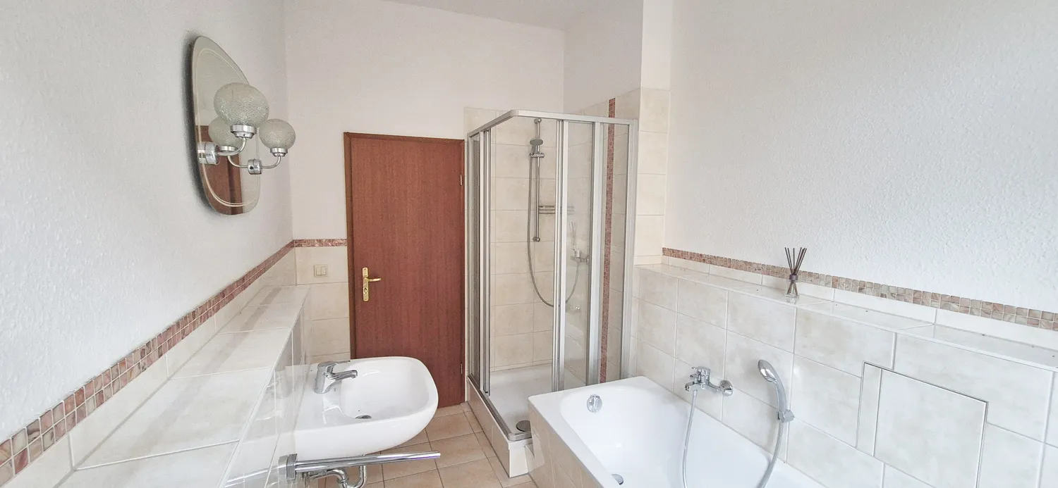2 Zimmer Wohnung mit 79 m² in Halle (Saale) – Bild 6