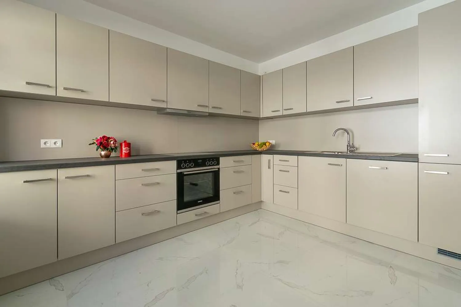 3 Zimmer Wohnung mit 68 m² in Stuttgart – Bild 2