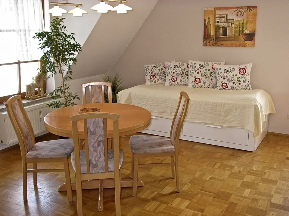 WG-Zimmer mit 60 m² in Singen – Bild 1