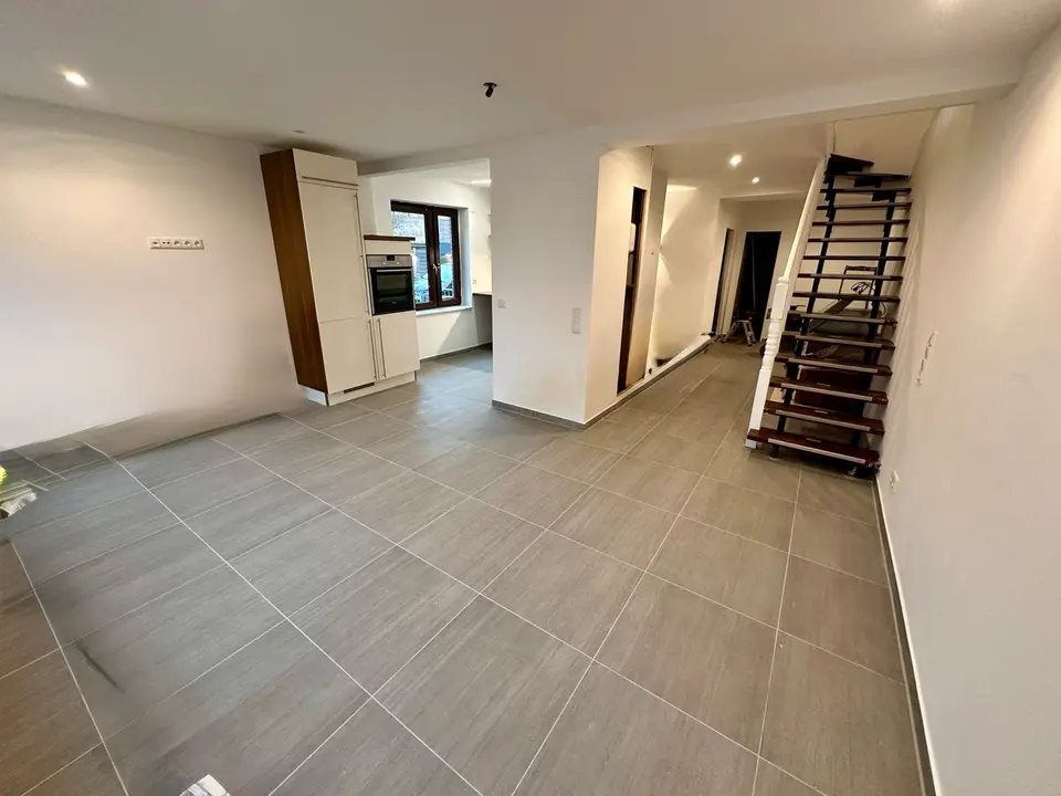 2 Zimmer Wohnung mit 90 m² in Lübeck – Bild 1