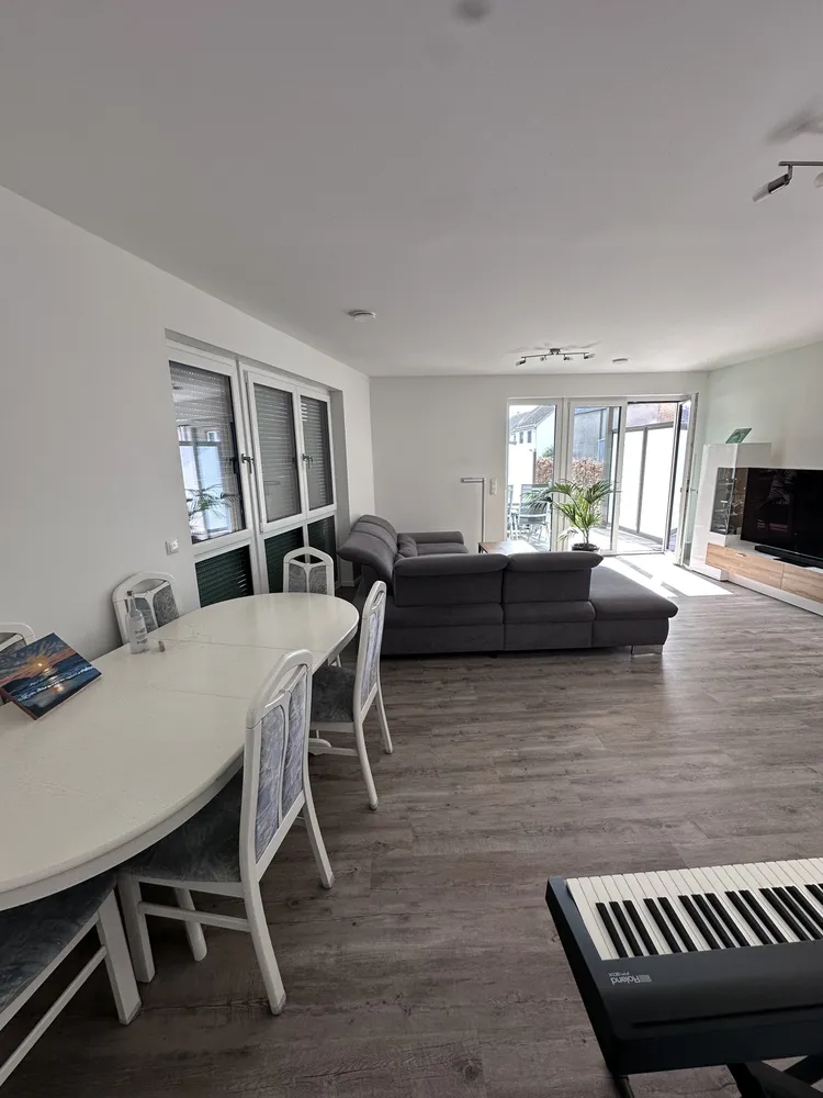 2 Zimmer Wohnung mit 83 m² in Elmshorn – Bild 2