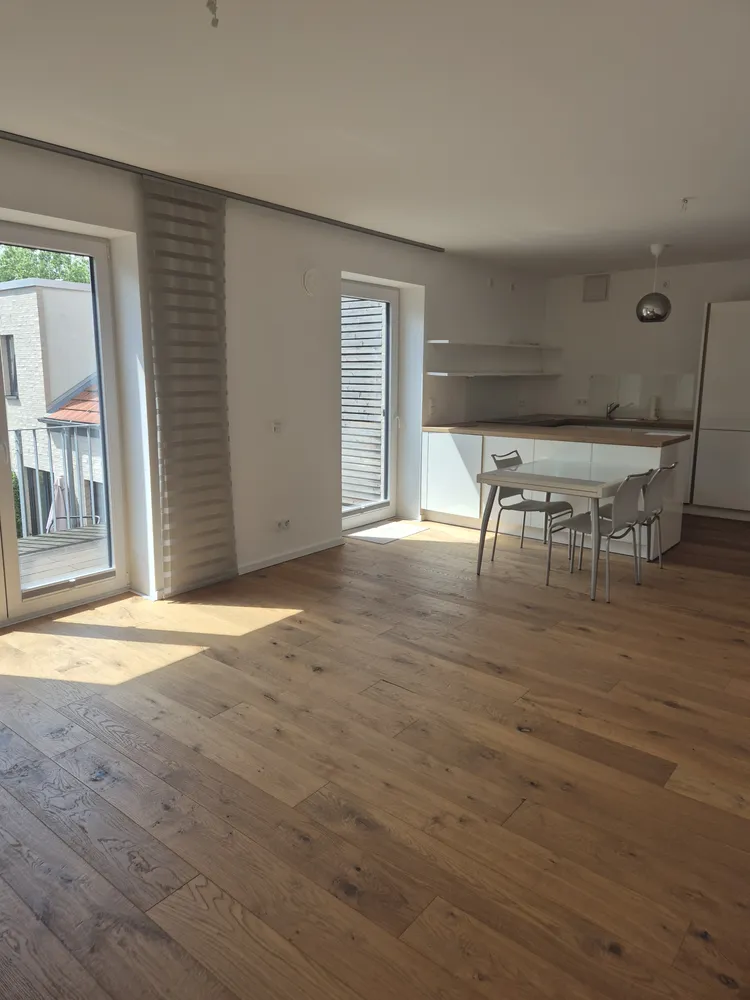 4 Zimmer Wohnung mit 126 m² in Lübeck – Bild 2