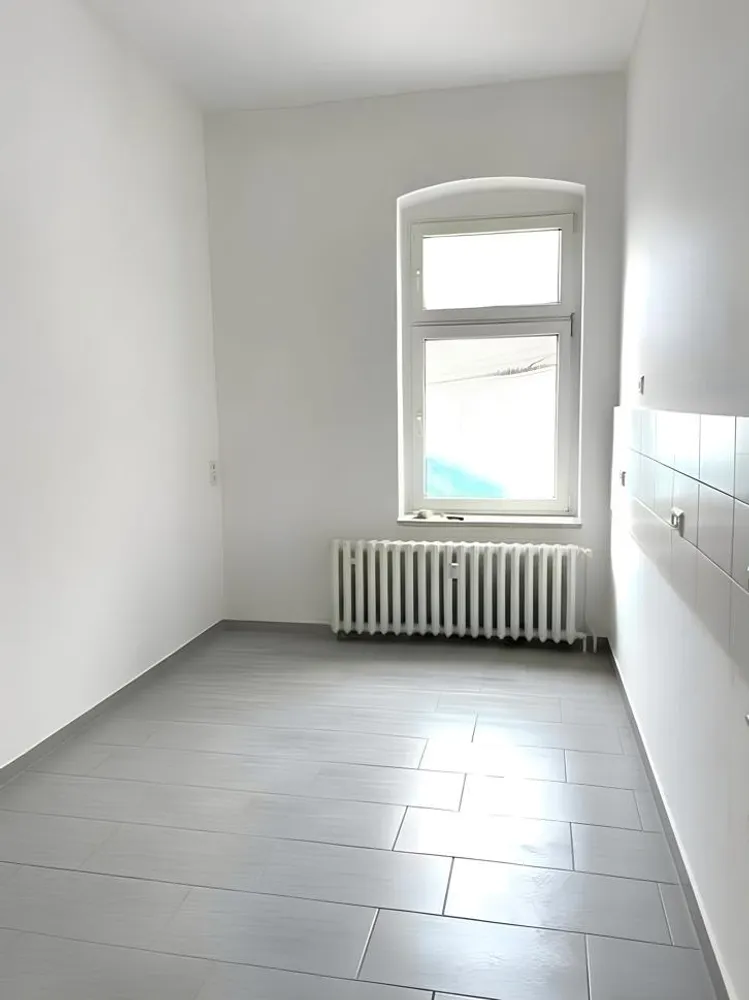 2 room apartment with 82 m² in Aschersleben – Photo 4