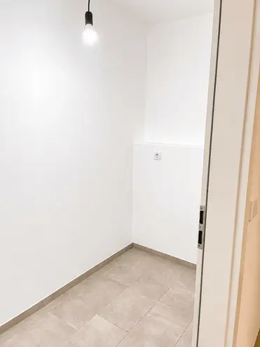 2 Zimmer Wohnung mit 73 m² in Saarbrücken – Bild 9
