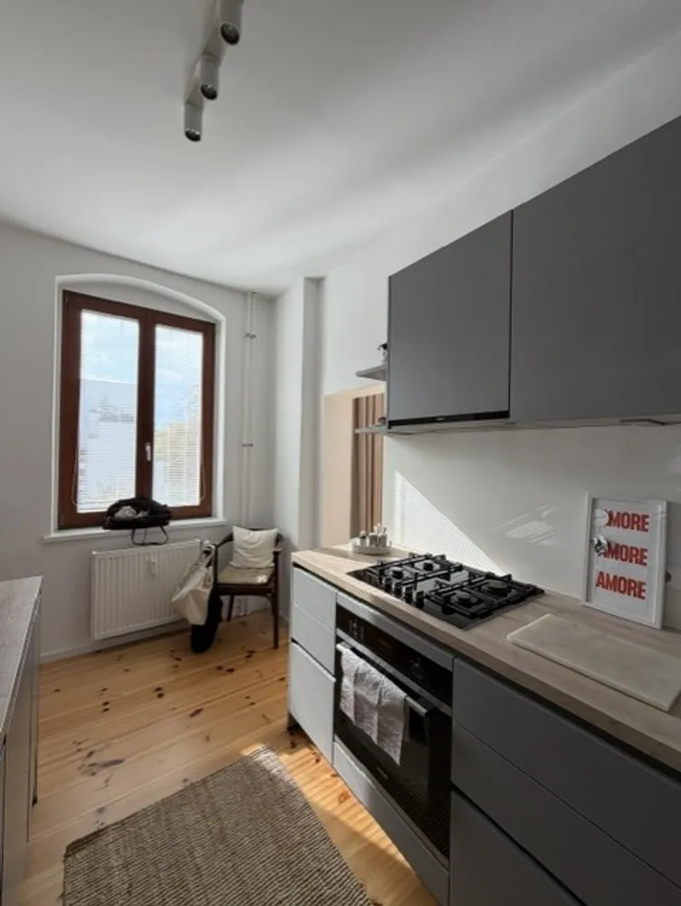 2 Zimmer Wohnung mit 74 m² in Berlin – Bild 4