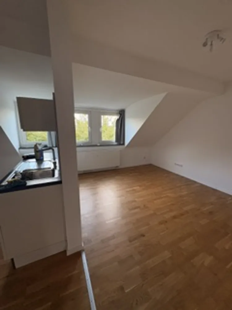 3 Zimmer Wohnung mit 70 m² in Düsseldorf – Bild 2