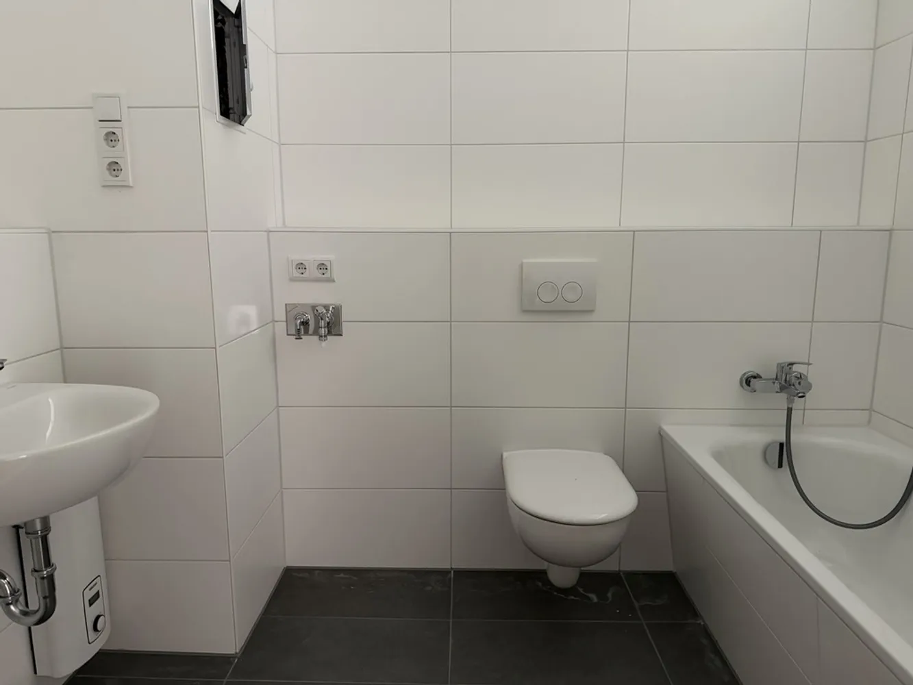 2 Zimmer Wohnung mit 69 m² in Berlin – Bild 1
