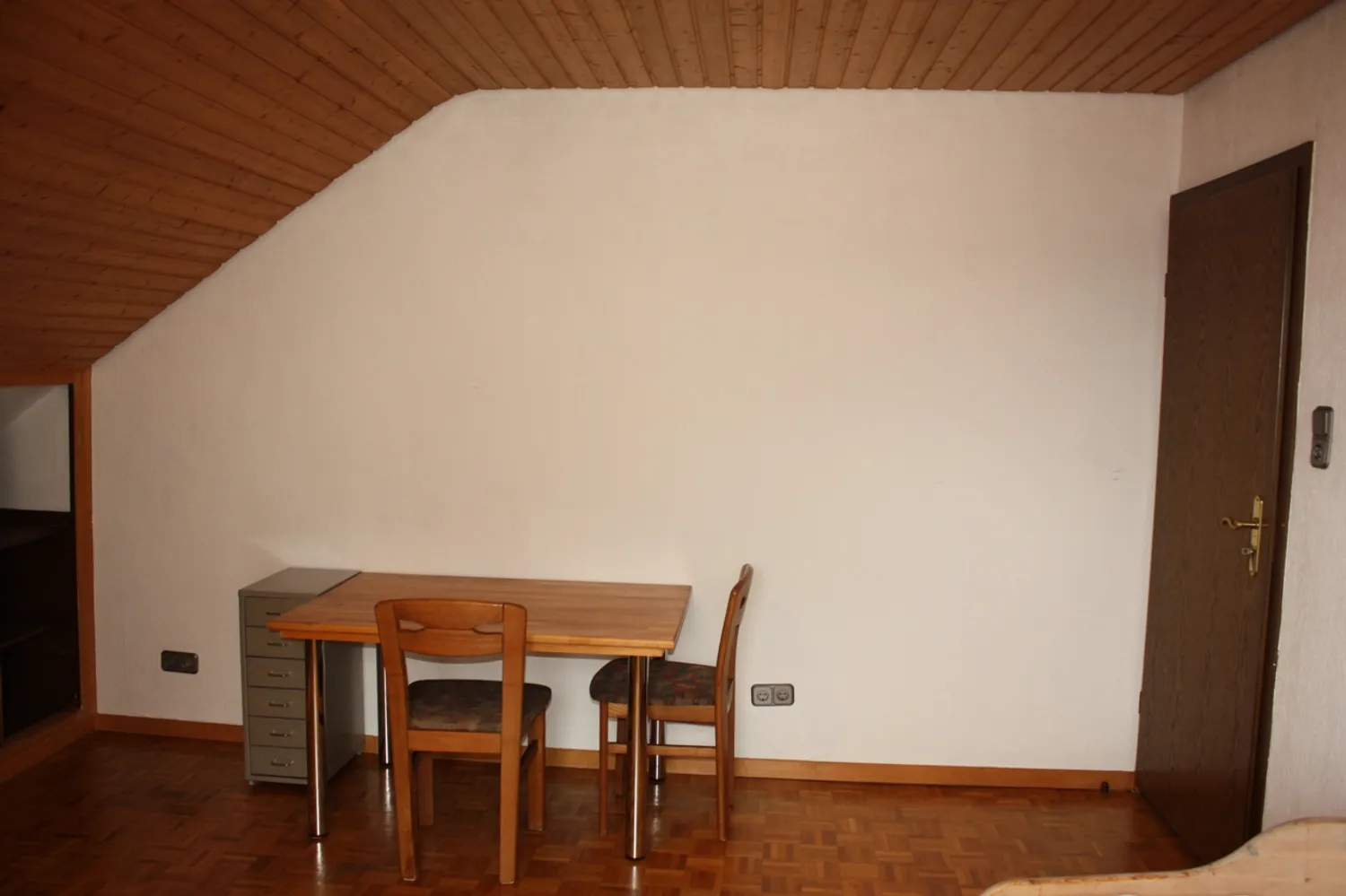 1 Zimmer Wohnung mit 16 m² in Stuttgart – Bild 2
