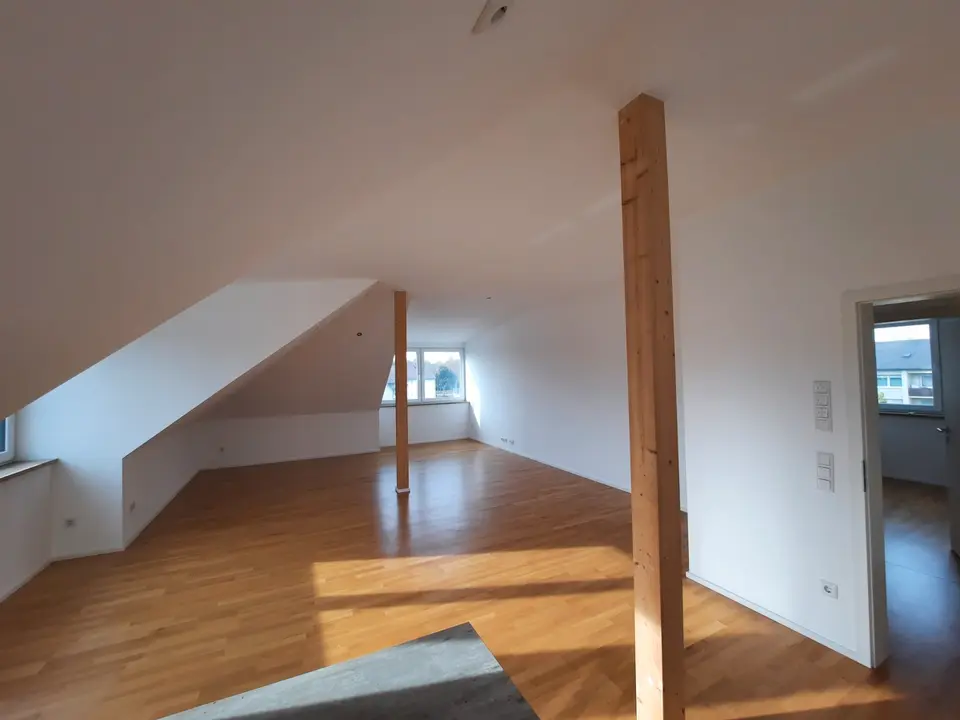 3 Zimmer Wohnung mit 93 m² in Ingolstadt – Bild 2