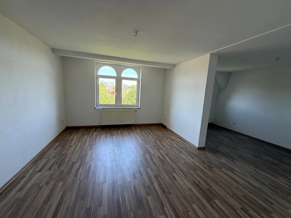 3 Zimmer Wohnung mit 83 m² in Plauen – Bild 1