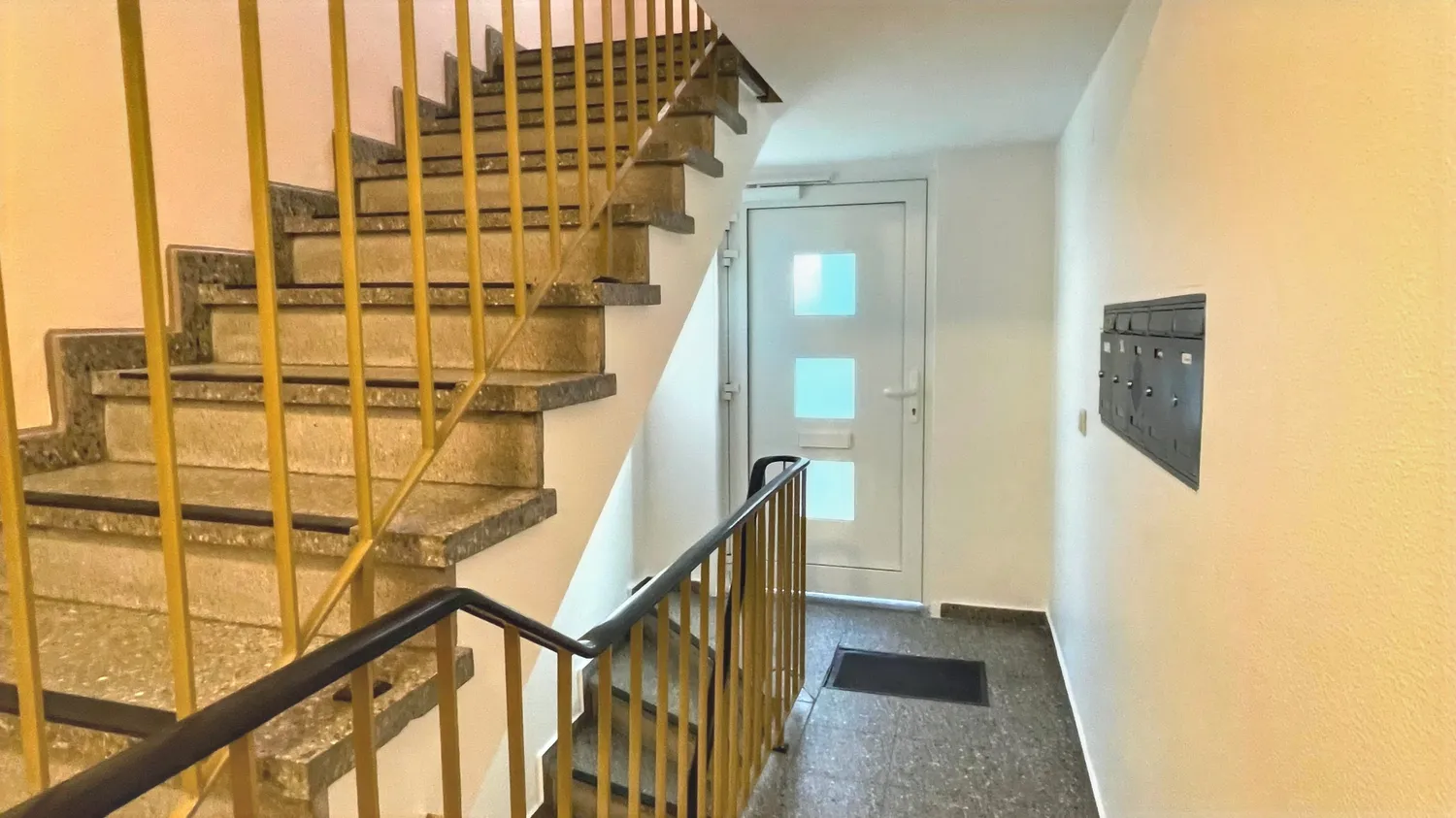3 Zimmer Wohnung mit 75 m² in Duisburg – Bild 2