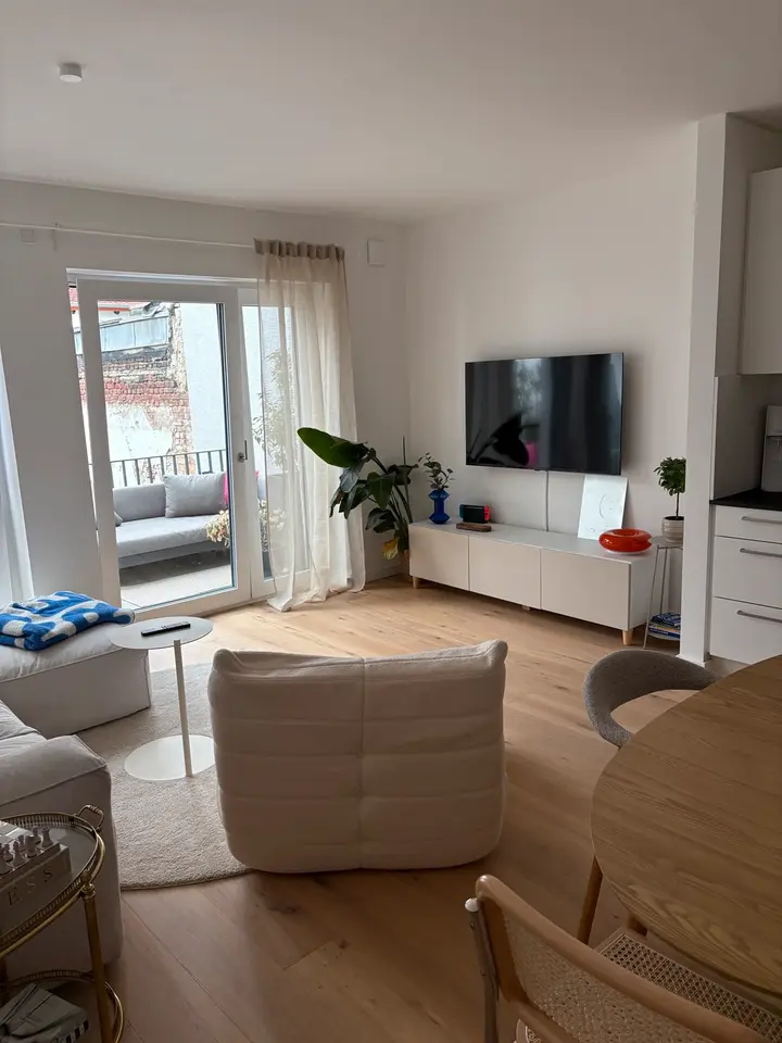 4 Zimmer Wohnung mit 93 m² in Düsseldorf – Bild 3