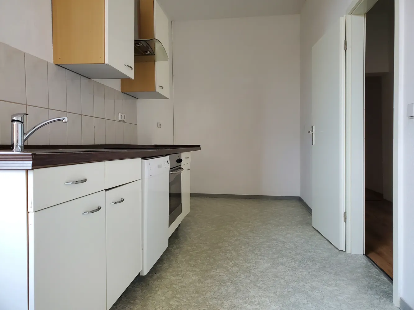2 Zimmer Wohnung mit 81 m² in Halle (Saale) – Bild 9