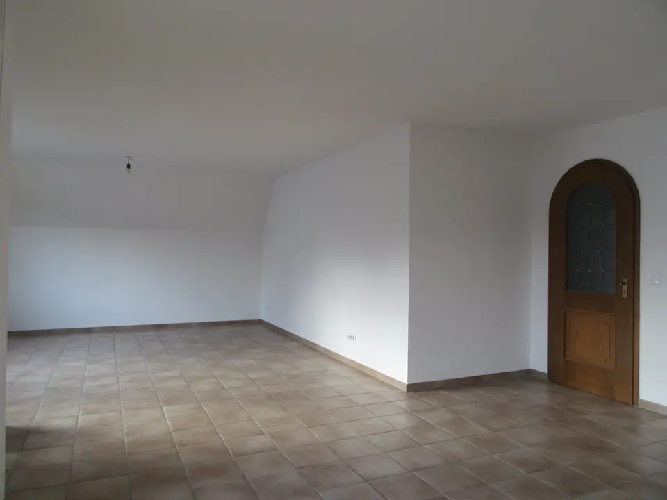 4 Zimmer Wohnung mit 108 m² in Kamp-Lintfort – Bild 2