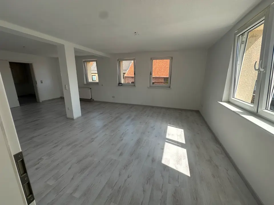 5 Zimmer Wohnung mit 120 m² in Northeim – Bild 2
