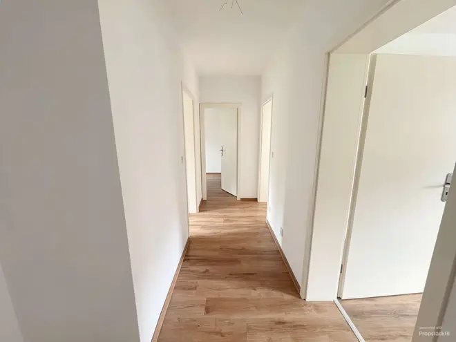 3 Zimmer Wohnung mit 65 m² in Krefeld – Bild 2