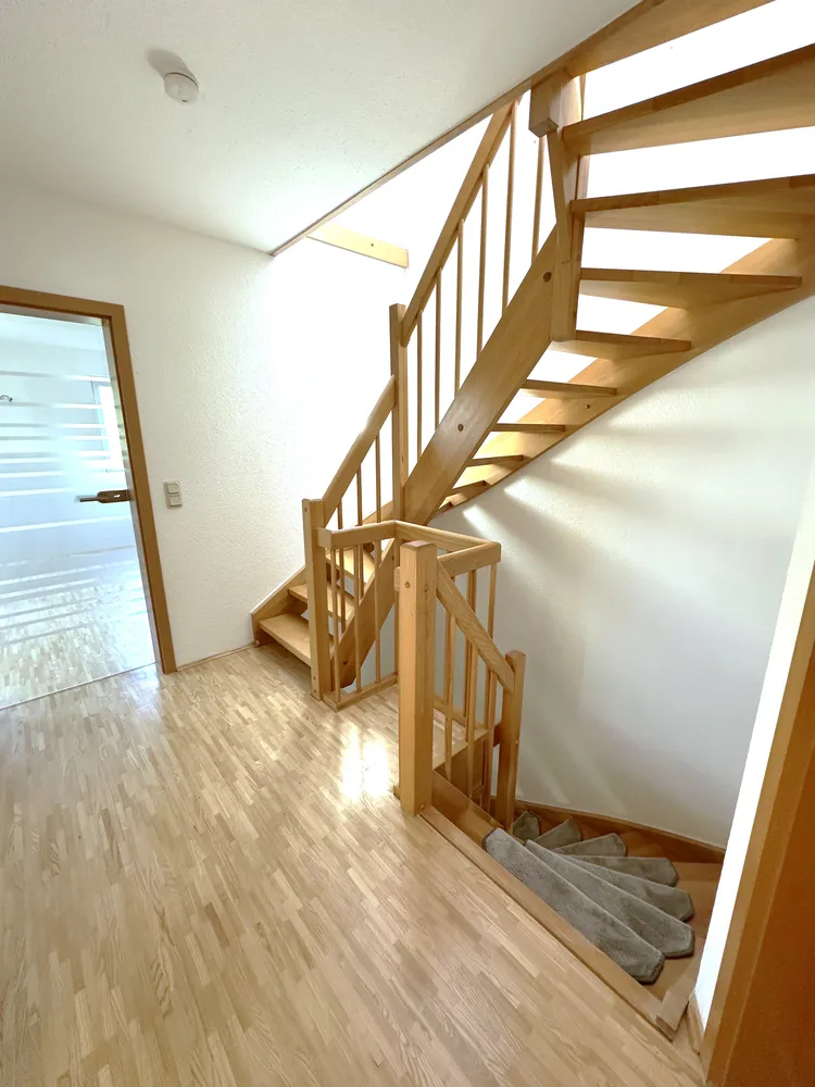 5 Zimmer Wohnung mit 154 m² in Halle (Saale) – Bild 2