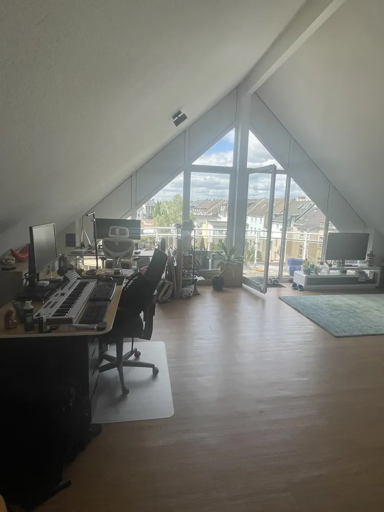 2 Zimmer Wohnung mit 70 m² in Düsseldorf – Bild 2