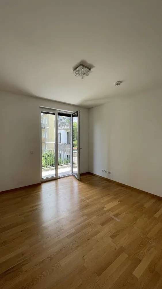 2 Zimmer Wohnung mit 67 m² in Berlin – Bild 1