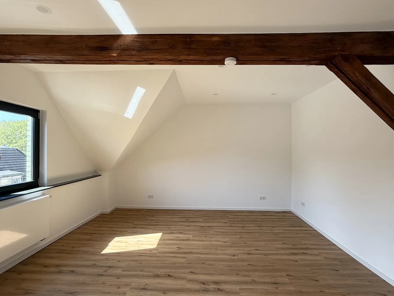 4 room apartment with 100 m² in Düsseldorf – Photo 4