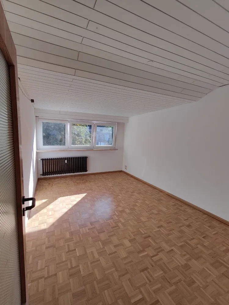 6 Zimmer Wohnung mit 141 m² in Bonn – Bild 2