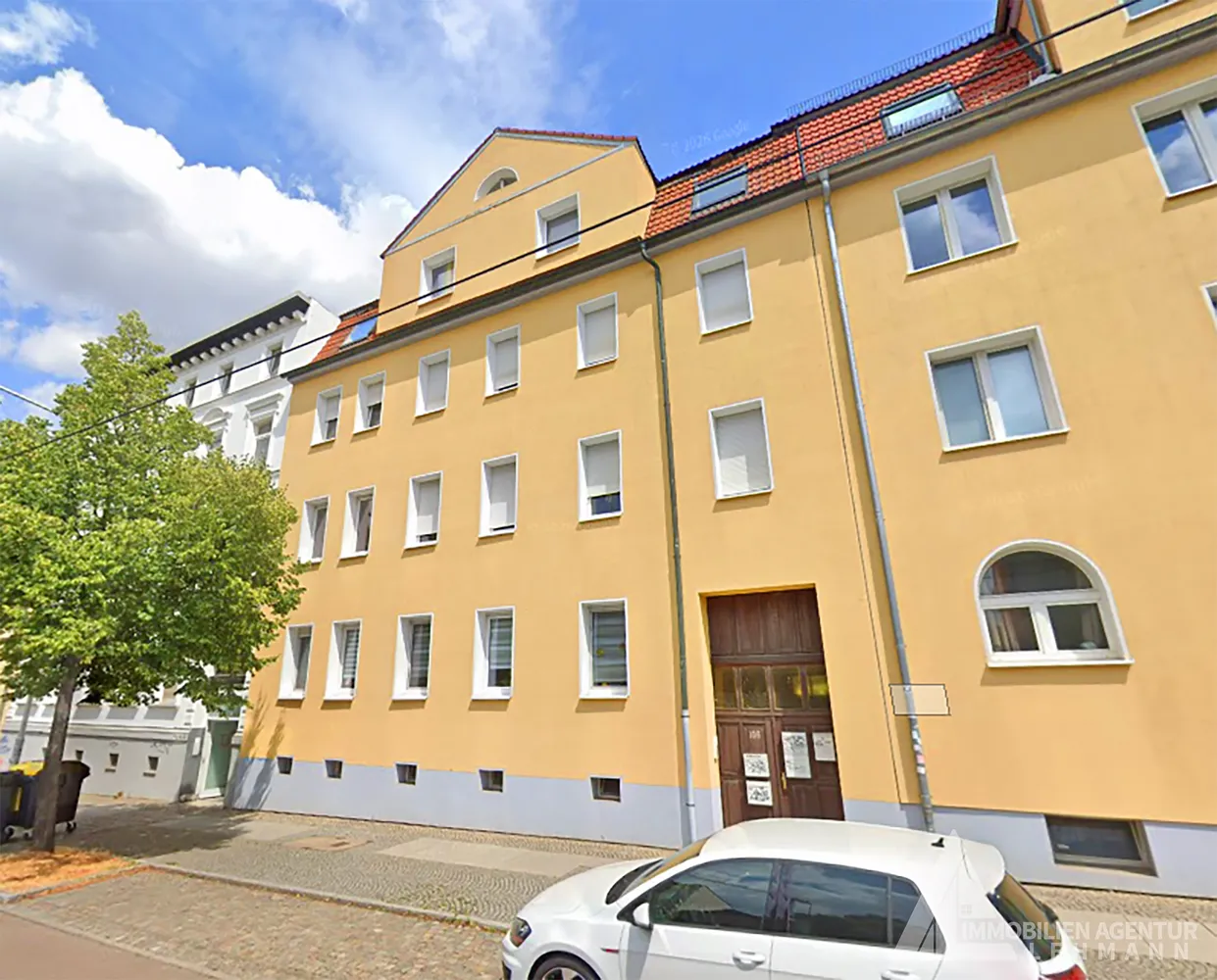 4 Zimmer Wohnung mit 115 m² in Halle (Saale) – Bild 1