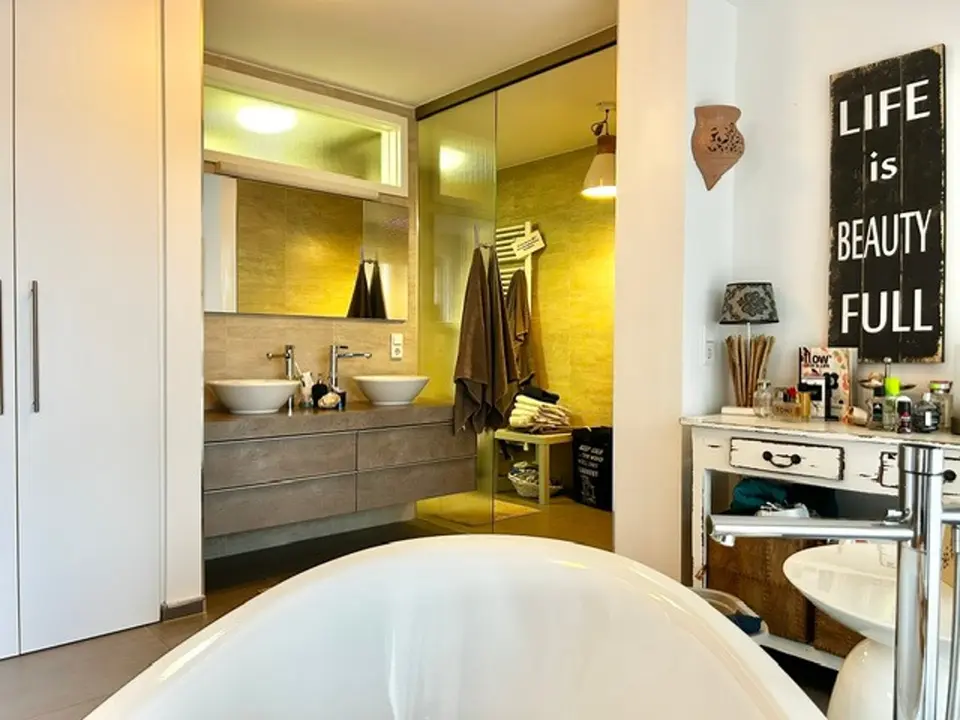4 Zimmer Wohnung mit 150 m² in Erfurt – Bild 8