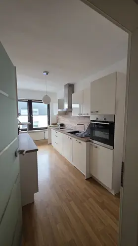 3 Zimmer Wohnung mit 121 m² in Leverkusen – Bild 4