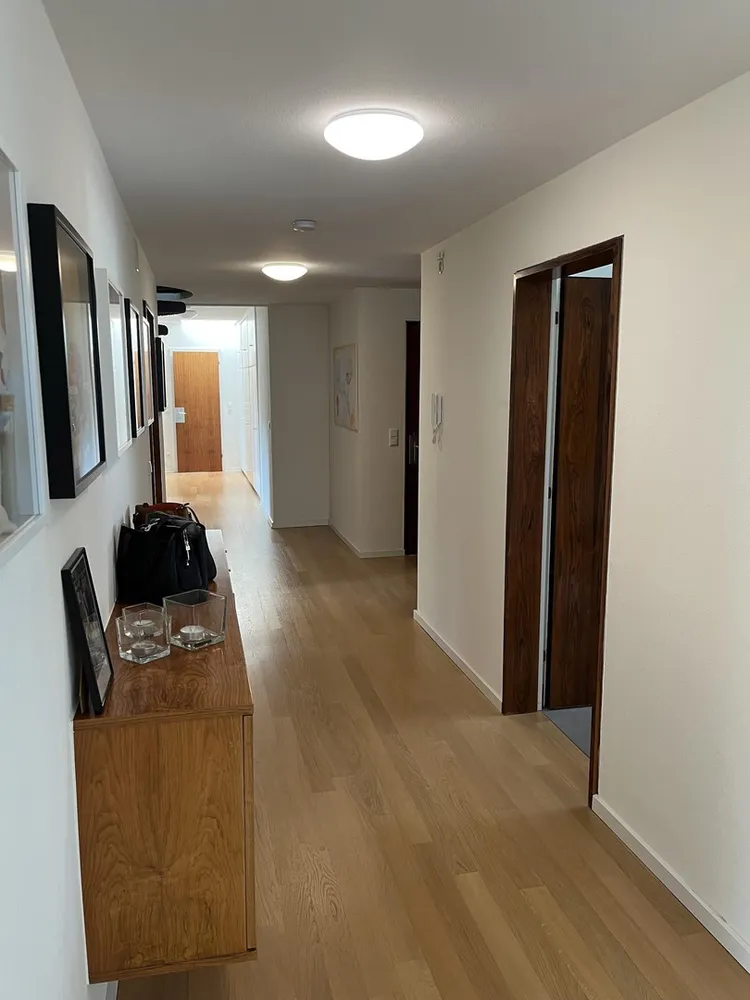 6 Zimmer Wohnung mit 216 m² in Siegen – Bild 4