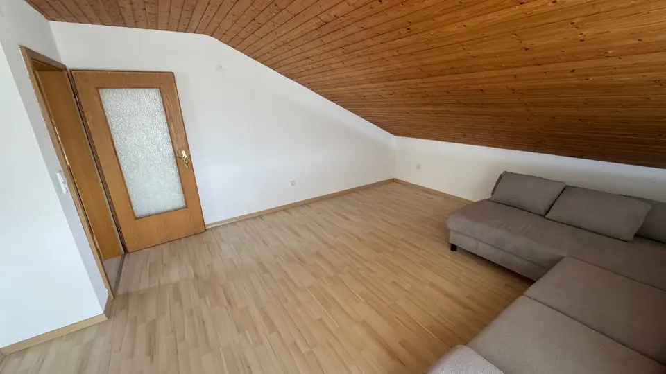 3 Zimmer Wohnung mit 70 m² in Würzburg – Bild 2