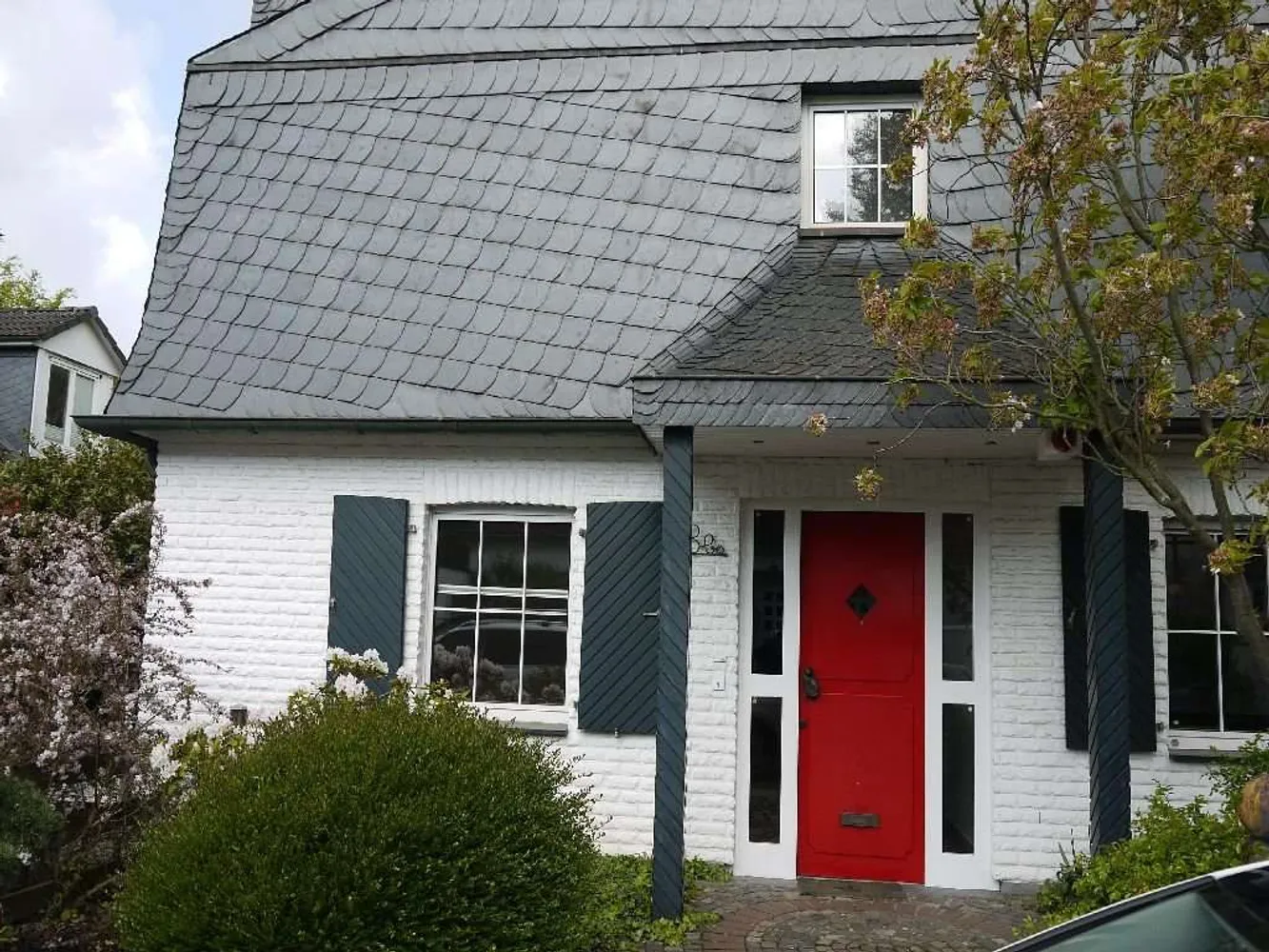 4 Zimmer Haus mit 110 m² in Düsseldorf – Bild 1