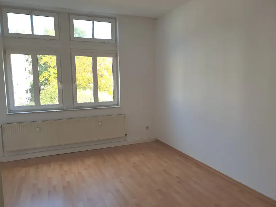 4 Zimmer Wohnung mit 82 m² in Plauen – Bild 2